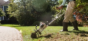 lawn tech from pro turf pro pest bettendorf providing lawn care services-1
